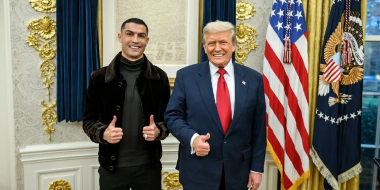 Ronaldo telefonon Trump, presidenti i SHBA-së: "Nuk ka njeri më të mirë se ai"