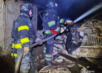 Rusia vazhdon sulmet ajrore mbi Ukrainën, një viktimë dhe katër të plagosur.