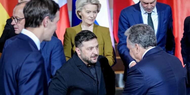 SHBA siguron mbështetje të fortë në fushën e sigurisë për Ukrainën, ndërsa çështja e sovranitetit vazhdon të mbetet e paqartë.