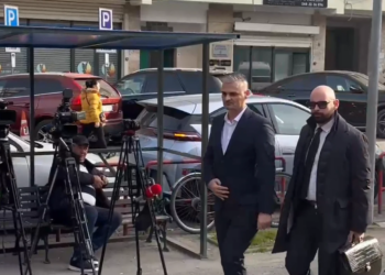 Shkelje e barazisë në tendera, drejtuesit e KESH dhe ARRSH paraqiten në GJKKO