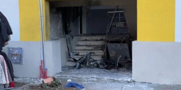 Shpërthimi në Shkodër: OSHEE sqaron Policinë dhe mohon lidhjen me boksin e matësve në pallat.