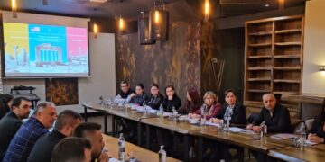 Shqyrtimi mbi gjuetinë e objekteve me vlerë/ Ambasada e SHBA ofron ndihmë për të parandaluar trafikimin e objekteve kulturore