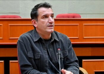 Shtyhet seanca paraprake për Erion Veliajn, kryebashkiaku kërkon më shumë kohë për të shqyrtuar dosjen.