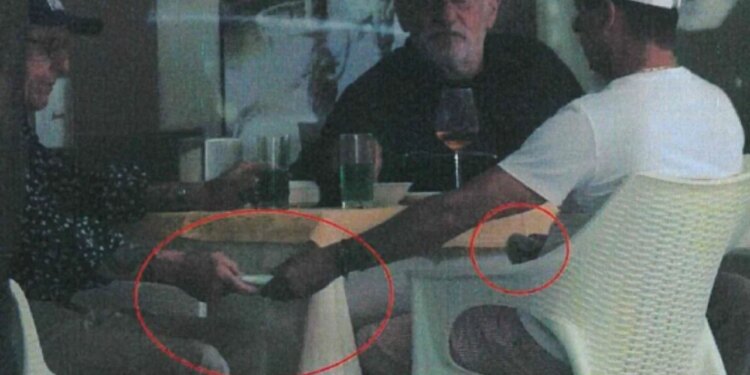 Si në filma: Grupi mafioz shpallet fajtor, dënohet me 215 vite burg, ja kush janë tre 'kapot' që terrorizuan Venecinë.