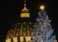 Si organizohen festimet e Krishtlindjeve në Vatikan?