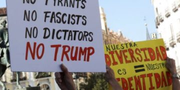 Sondazhi i ri: 50% e europianëve e perceptojnë Donald Trump si “armik të Europës”