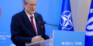 Spaku kërkon arrestimin e Belinda Ballukut, Berisha reagoi: Rama e mban në mbrojtje, qytetarët do të shprehin vullnetin e tyre më 22 dhjetor.