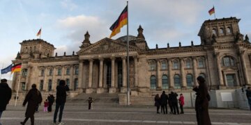 Sulm kibernetik në Bundestag? Pajisjet dhe shërbimet e parlamentit gjerman u ndalën gjatë vizitës së Zelenskyt.