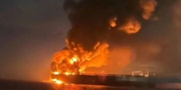 Sulmet mbi anijet në Detin e Zi, Turqia convokon zyrtarët rusë dhe ukrainas: Rrezik i madh për intensifikimin e konfliktit.