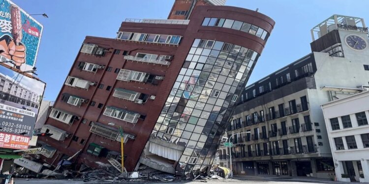 Tërmet i fortë godet Tajvanin, lëkundjet përjetohen në të gjithë ishullin në një zonë me rrezikshmëri sizmike të lartë