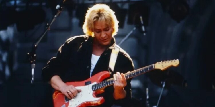 Tragjedia e Krishtlindjeve për Chris Rea-n: humbje të trishta brenda tre muajve të tre anëtarëve të familjes.