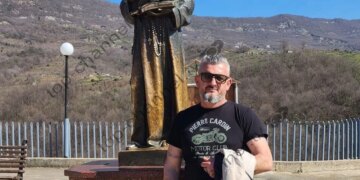 Tragjedia në një familje në Lushnjë: Pas ndarjes nga jeta të babait, ndërron jetë edhe i biri, i cili u shtri për tu qetësuar por…