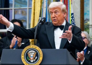 Trump komenton mbi operacionet ushtarake në Venezuelë, thotë se nuk ka nevojë për miratimin e Kongresit për veprime.