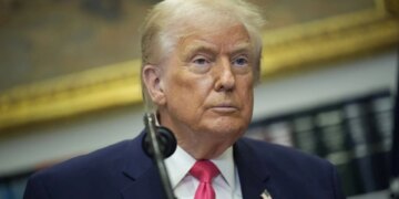 Trump ndalon procesin e aplikimeve për viza pas incidentit me të shtënat ndaj Gardës Kombëtare, Shtëpia e Bardhë shpall listën e 19 vendeve të ndaluara për hyrje në SHBA.