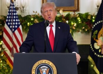 Trump thekson strategjinë e tij për kufijtë: Ndalimi i imigracionit të paligjshëm dhe rritja ekonomike.