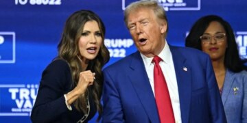 Trump vazhdon luftën kundër emigracionit, lista me 19 vende të qytetarëve të të cilëve u ndalohet hyrja në SHBA do të zgjerohet mbi 30.