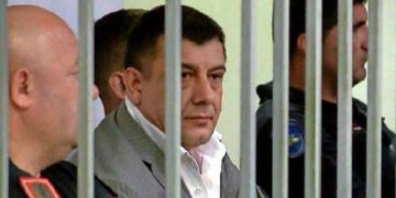 U dënua me burg të përjetshëm për vrasjen e komisarit Dritan Lamaj, ja kur do të shqyrtohet kërkesa e Arben Frrokut për rihapjen e procesit.