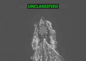 Ushtria amerikane sulmon tre anije të dyshuara për trafik droge në Oqeanin Paqësor, me të paktën tetë të vdekur.