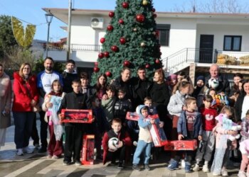 Uzuni organizon një veprimtari për të gëzuar fëmijët me aftësi ndryshe dhe jetimë në Berat në fund të këtij vitit.