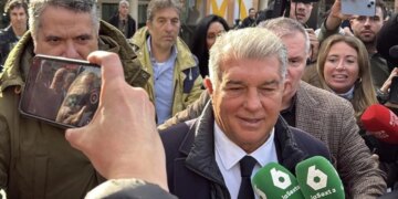 VIDEO / Presidenti i Barcelonës, Laporta, Luis Enrique dhe Valverde para drejtësisë, heqin dorë nga akuzat për lidhje me çështjen “Negreira”…