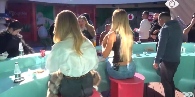 VIDEO/ “S’ke të drejtë të më prekësh”, Brikena përballet me Senon, banori: “Kjo është botoks në tru”