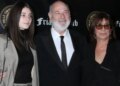 Vajza e birësuar e Rob Reiner jep reagimin e saj të parë pas vrasjes tragjike të çiftit të Hollywood-it: Jam e shokuar, vijë nga një familje që…