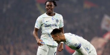 Video/ Interi realizon transferimin e suksesshëm, mposht De Rossin dhe renditet i pari në Serie A