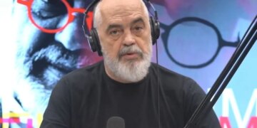 “Viti nis në mënyrë pozitive për shqiptarët”/ Rama për “Buxhetin 2026”: Rritje historike të pagave dhe pensioneve pritet përsëri.