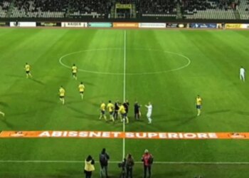 Vllaznia pëson rënie, kuqeblutë humbin ndaj Elbasanit, “tigrat” rikthejnë drejtimin.