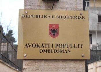 Votimi për Avokatin e Popullit, PD sidelhet firmat e të gjithë kandidatëve: Në pritje të Peleshit për të avancuar procedurën.