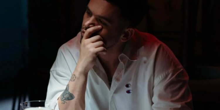 Yll Limani: Refuzimi i bashkëpunimit për një projekt muzikor dhe sqarimi mbi akuzat për arrogancë.