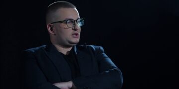 Zbulimi i ‘mbesës së Kryeministrit’/ Ermes Hoxhalli zbardh detajet për mashtrimin me bursat falas për në SHBA dhe përmend ‘bashkëpunëtorët’ e tij në Exclusive