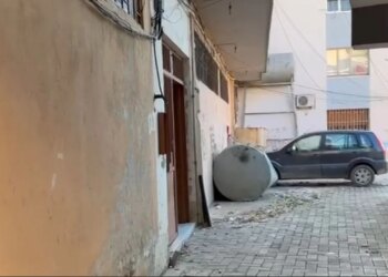 Zbulohet shkaku i pengmarrjes së shqiptarit nga Kosova në Vlorë, e motra e tij tregon se konflikti ka filluar në Suedi.