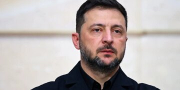 Zelensky kërkon “paqe të dinjitetshme” para negociatave të rëndësishme: Kompromiset janë të nevojshme