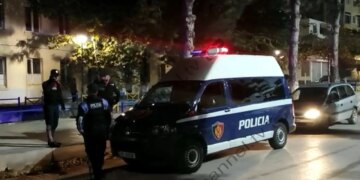 Zjarrfikësi në Pogradec pezullohet nga detyra pas arrestimit në një operacion antidrogë