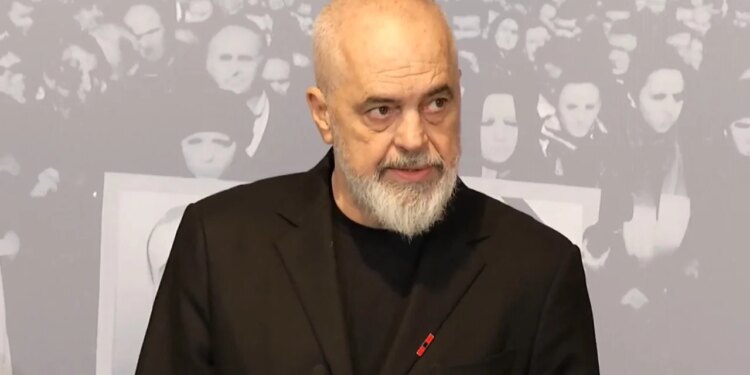 15 vite pas ngjarjeve të 21 Janarit: “Protestuesit ishin pa armë”, Rama: Ishim duke kaluar urën me Pandeli Majkon kur na kaloi një autoblindë dhe…