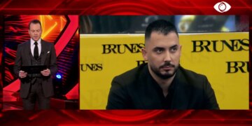 22:02

“O pjeshkë-mashkull, do të ketë diçka tjetër në gojë…”/ Hapet zarfi i dytë i zi, Keijsi largohet nga shtëpia

Keijsi është skualifikuar nga gara dhe ka braktisur menjëherë shtëpinë e Big Brother VIP 5. Vijon…