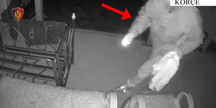 38-vjeçari nga Korça vazhdon të jetë në qendër të aferave kriminale, arrestohet për herë të dytë për vjedhjen e 5 banesave në qytet.