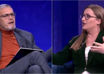 “Ana Dajkos i është bërë problem veshja, ndërsa gazetarët debatojnë në ‘Top Story’: Nuk po ndodh asgjë që nuk ka ndodhur edhe për të tjerë”