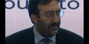 "Arresti pa gjyq si një praktikë e zakonshme në Shqipëri" / Rama përcjell deklaratën e drejtorit të Të Drejtave të Njeriut dhe Sundimit të Ligjit: Alarm në Komisionin Europian