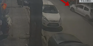 Arrestohet 45-vjeçari pas vjedhjes së një makine gjatë natës në Vlorë, Policia sekuestroi mjetin.