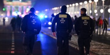 Arrestohet një grua në Gjermani për dhënien e informacioneve për luftën në Ukrainë një spiuni rus.