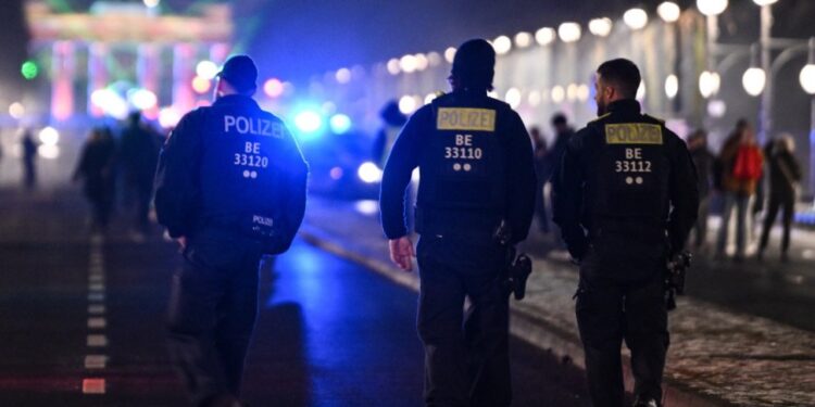 Arrestohet një grua në Gjermani për dhënien e informacioneve për luftën në Ukrainë një spiuni rus.