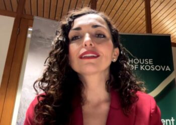 “Askush nuk na ka kërkuar asnjë ndihmë financiare” / Presidentja Osmani në ‘Top Story’: Do të qëndrojmë me Shqipërinë pranë SHBA-së