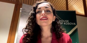 “Askush nuk na ka kërkuar asnjë ndihmë financiare” / Presidentja Osmani në ‘Top Story’: Do të qëndrojmë me Shqipërinë pranë SHBA-së