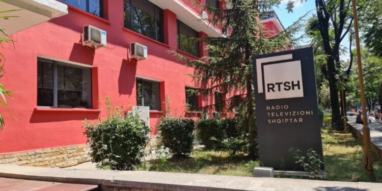 Asociacioni i Gazetarëve të Shqipërisë reagon ndaj Ramës: Dështimi i RTSH-së nuk mund të jetë një përgjegjësi e dytë