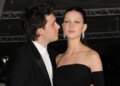 Brooklyn Beckham shpreh dashurinë e tij për bashkëshorten Nicola Peltz në ditëlindjen e saj: Ndjehem si burri më i lumtur.