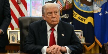 CBS News: Trump autorizoi sulme ushtarake në Venezuelë disa ditë më parë.