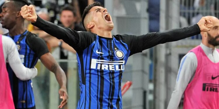 Cancelo shpreh interes për rikthimin te Interi, marrëveshja po afron, Al Hilal kontribuon për kompensimin.