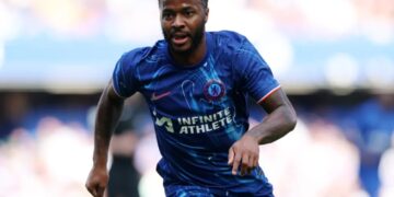 Chelsea ndërpret kontratën, sulmuesi anglez i afërt me kalimin te rivalët e përjetshëm të "Bluve"